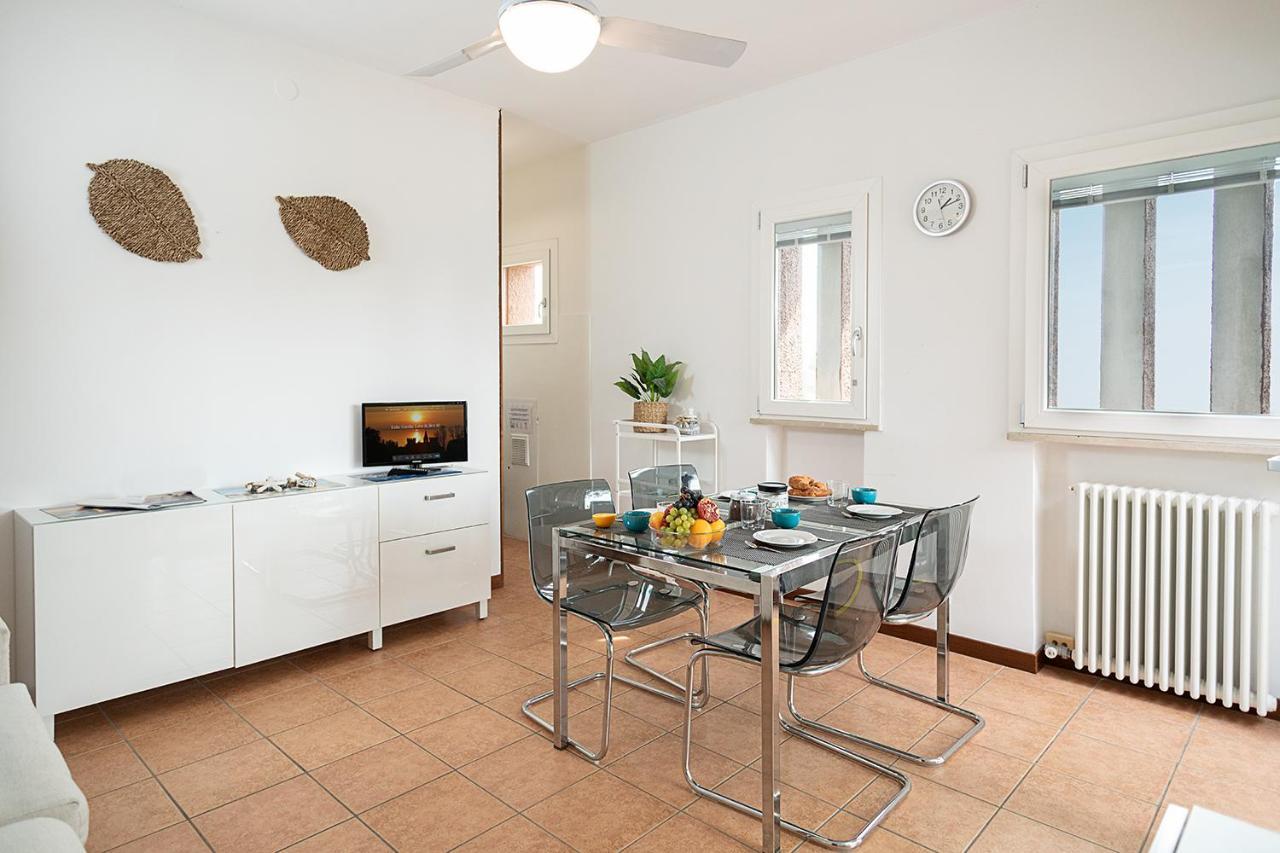 Apartments Blue View - Residence Casetto Bardolino - Regarda Travel Εξωτερικό φωτογραφία
